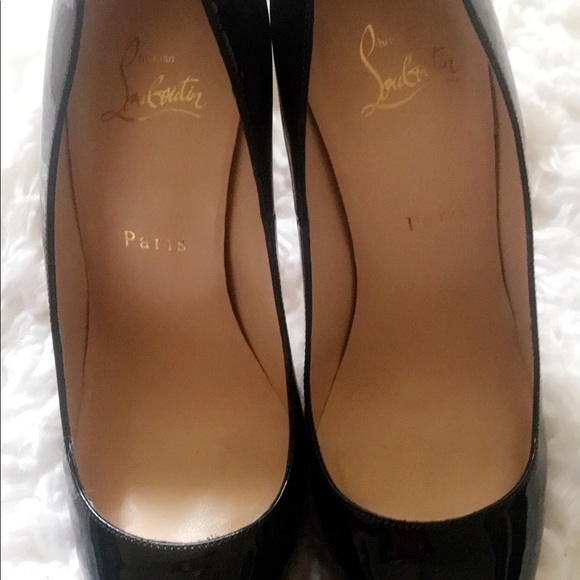 used red bottom shoes